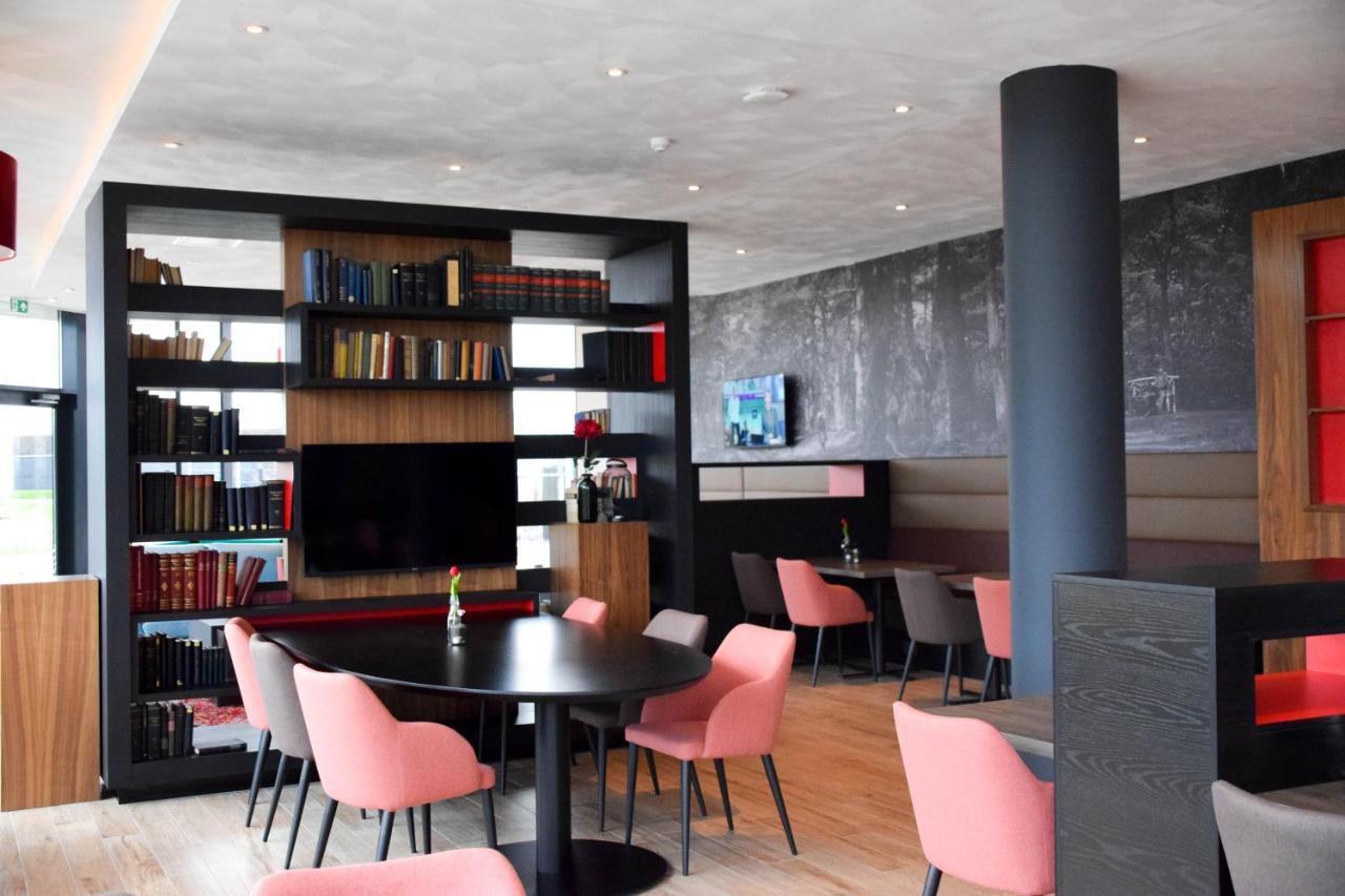 Bastion Hotel Амерсфорт Екстериор снимка