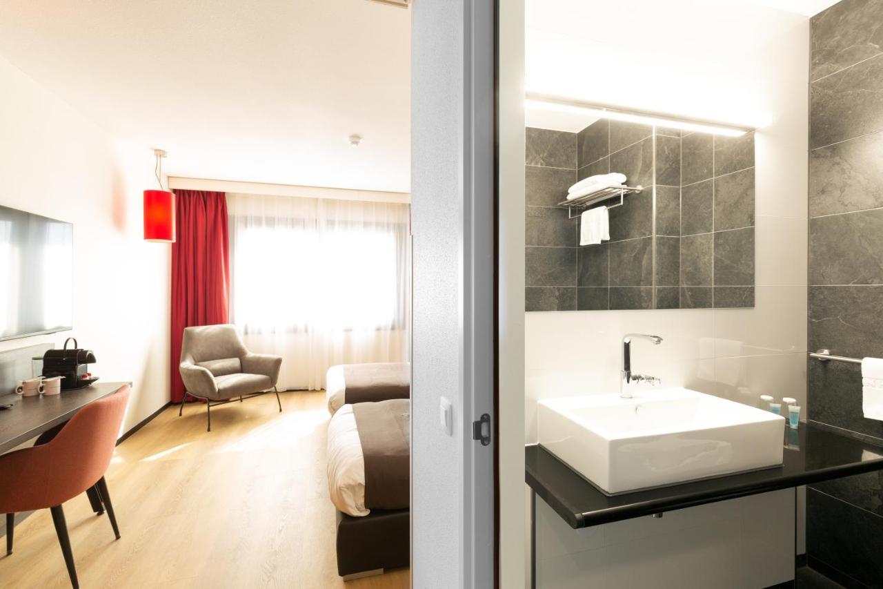 Bastion Hotel Амерсфорт Екстериор снимка